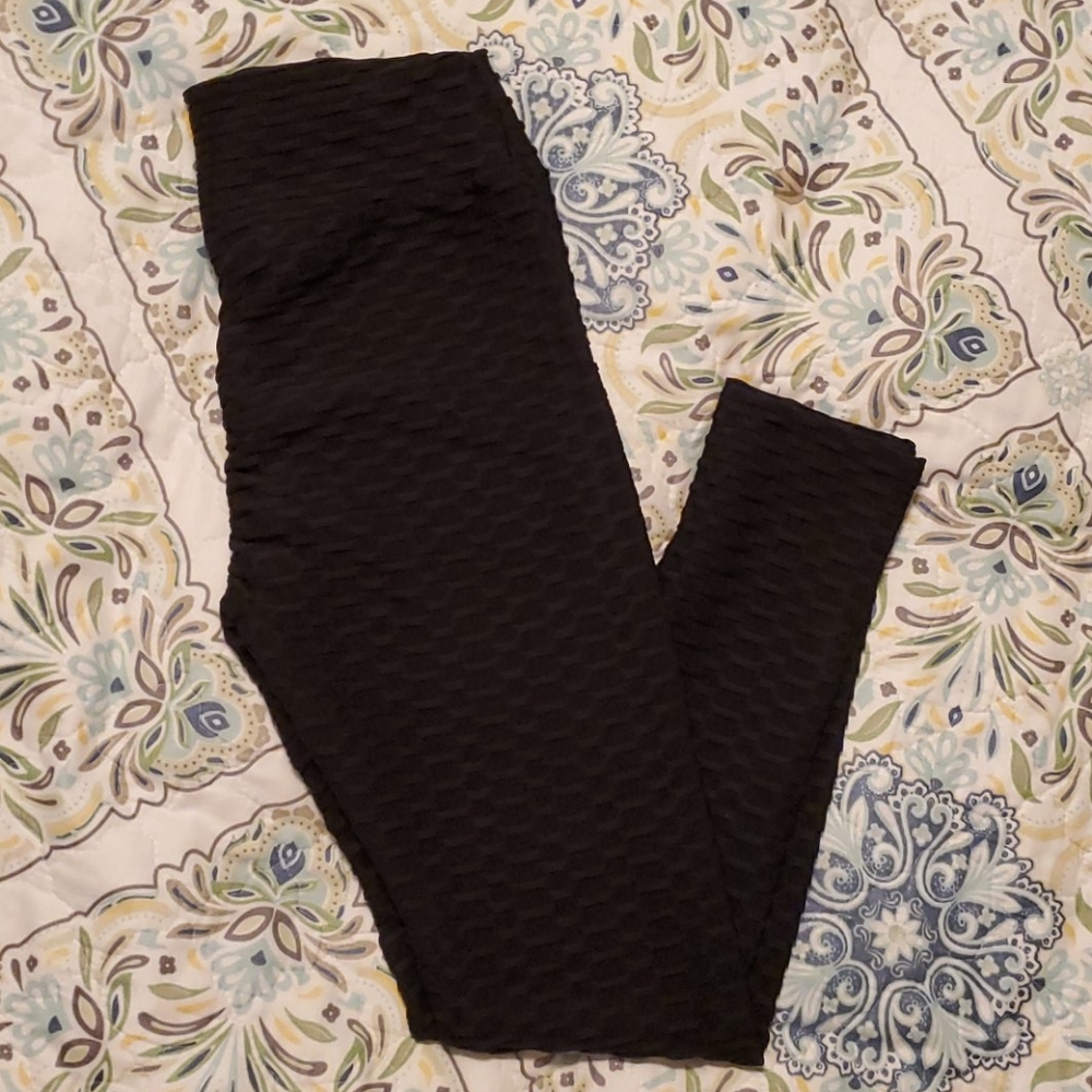Black shaping leggings